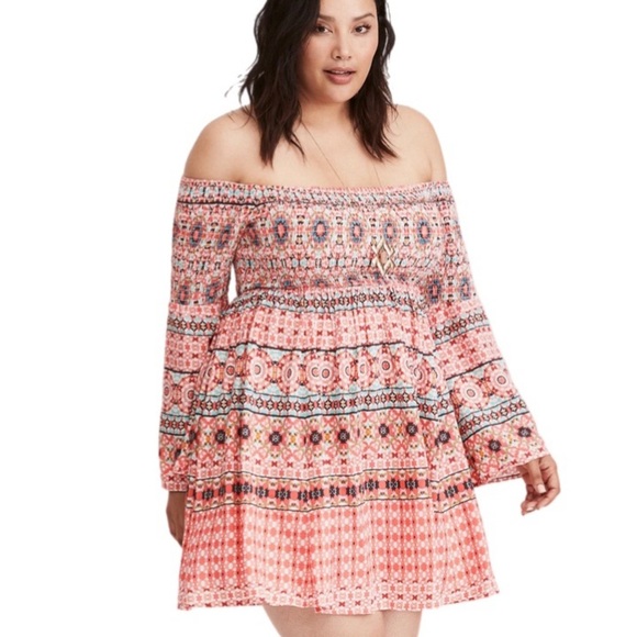 torrid Dresses & Skirts - TORRID Mosaic Print Smocked Bell Sleeve Dress Size 3